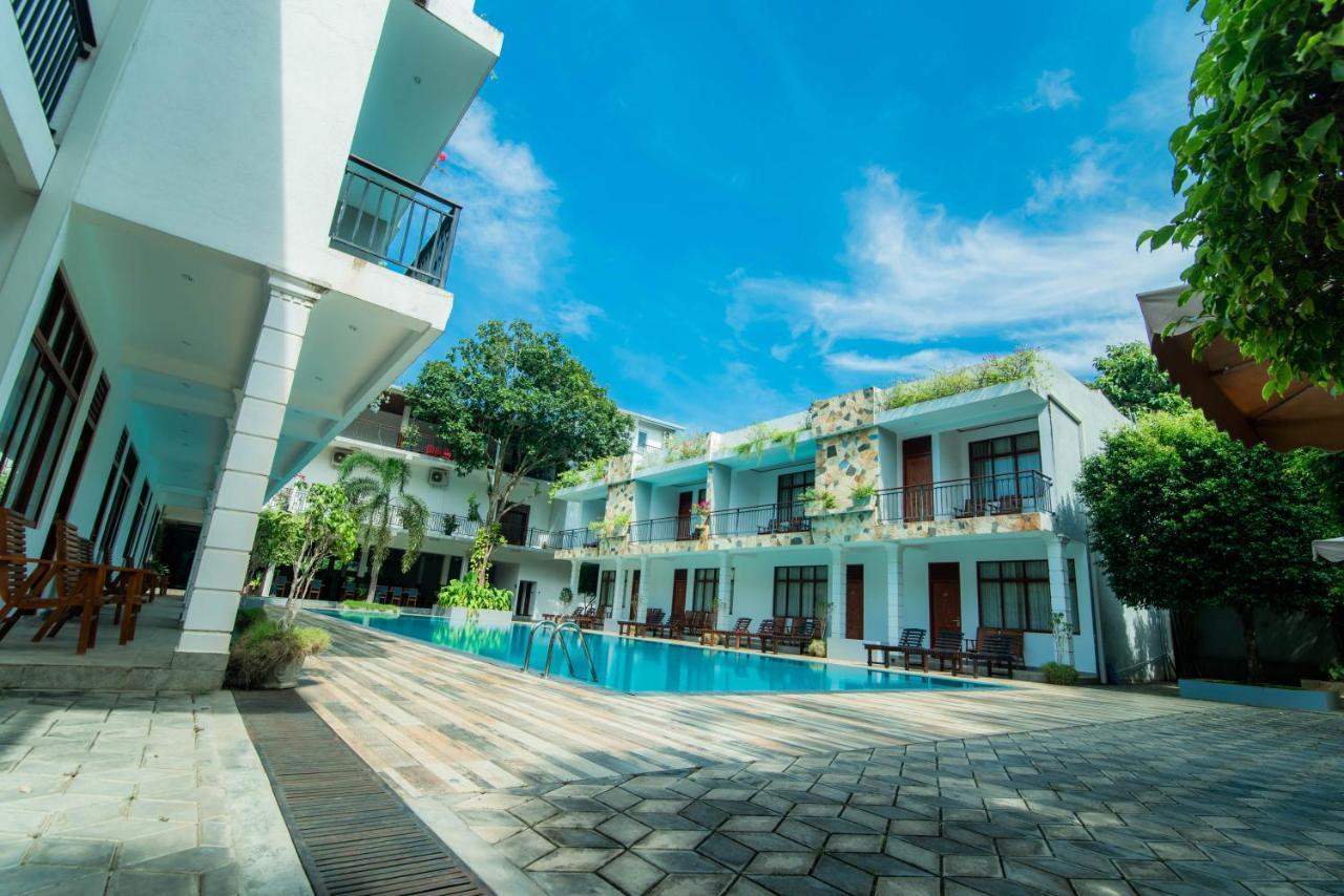 Royal Reach Udawalawe Hotel ภายนอก รูปภาพ