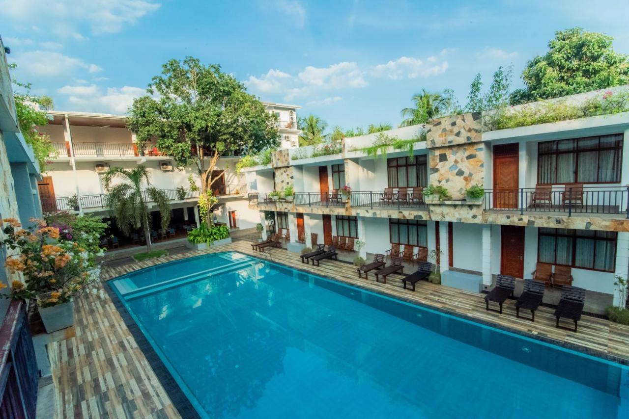 Royal Reach Udawalawe Hotel ภายนอก รูปภาพ