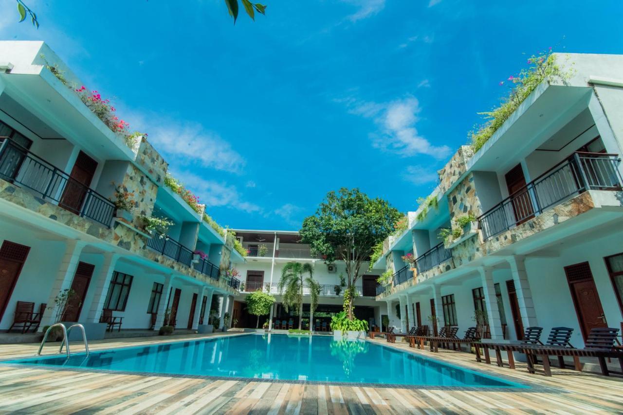 Royal Reach Udawalawe Hotel ภายนอก รูปภาพ