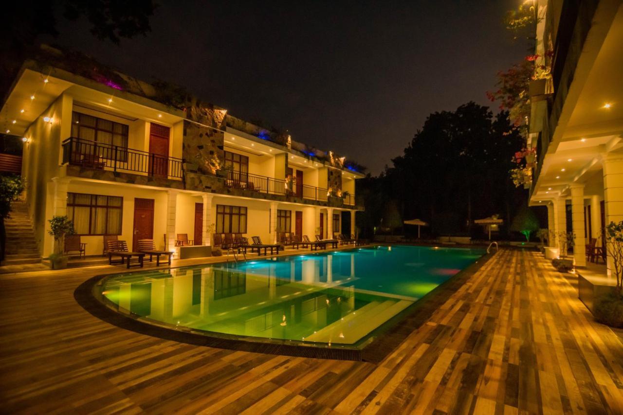 Royal Reach Udawalawe Hotel ภายนอก รูปภาพ