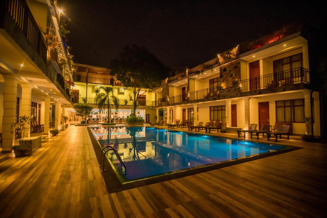 Royal Reach Udawalawe Hotel ภายนอก รูปภาพ