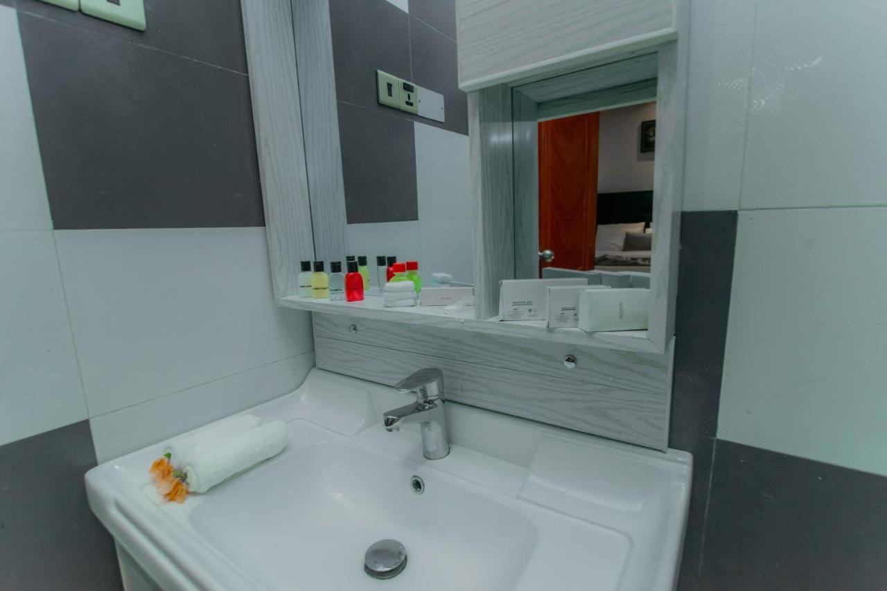 Royal Reach Udawalawe Hotel ภายนอก รูปภาพ