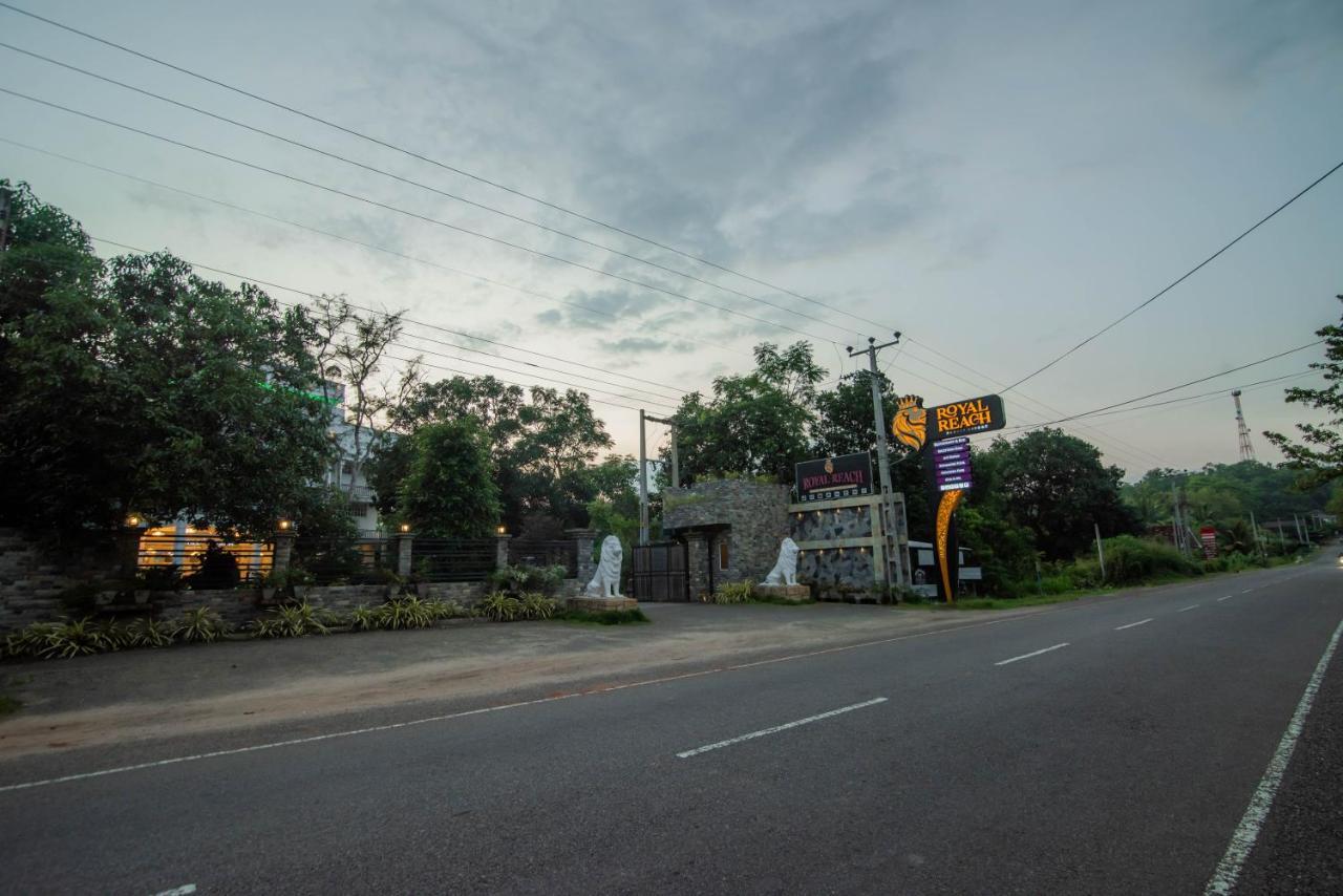 Royal Reach Udawalawe Hotel ภายนอก รูปภาพ